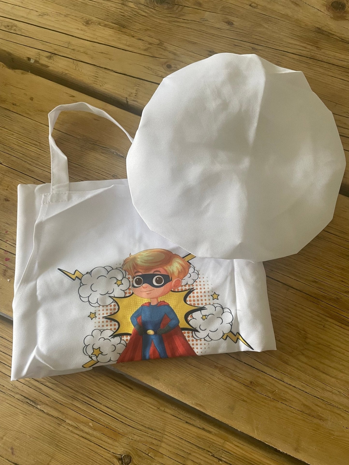 Kinderschürze und Kochmützen Set (Glutenfreier Superheld)